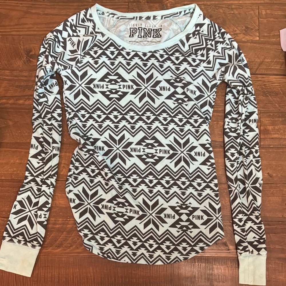 PINK Victoria's Secret Black and Mint Teal Fitted Graphic Long Sleeve Tee